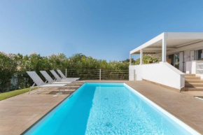 Villa Angelina con piscina e giardino privato a pochi passi dalla Spiaggia di Campus Villasimius